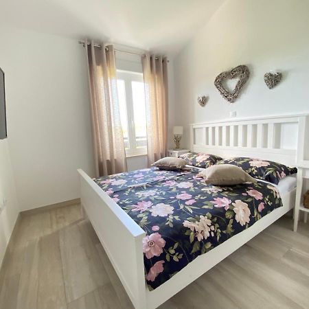 Villa Divina With Private Heated Pool بولا المظهر الخارجي الصورة
