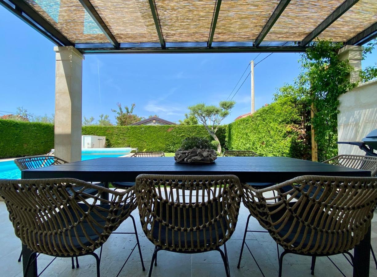 Villa Divina With Private Heated Pool بولا المظهر الخارجي الصورة