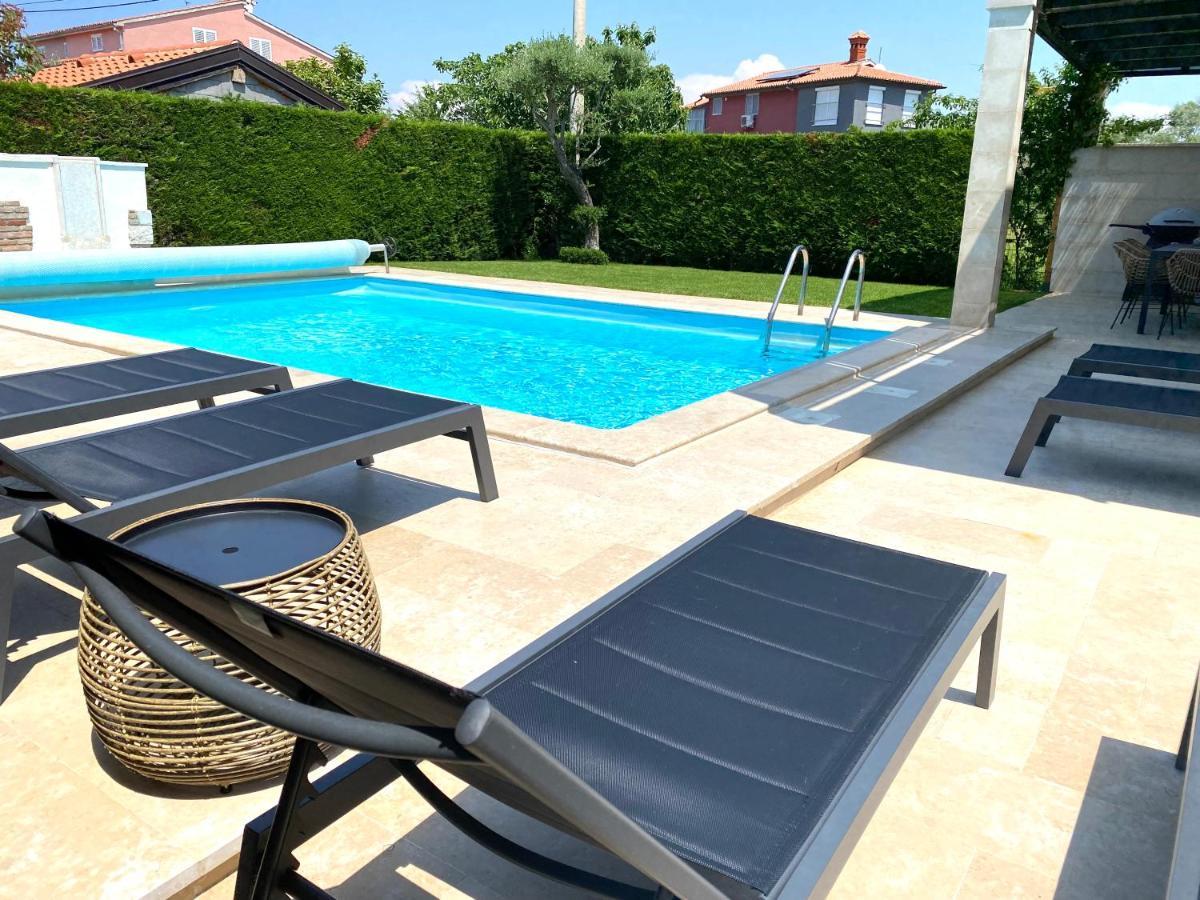 Villa Divina With Private Heated Pool بولا المظهر الخارجي الصورة