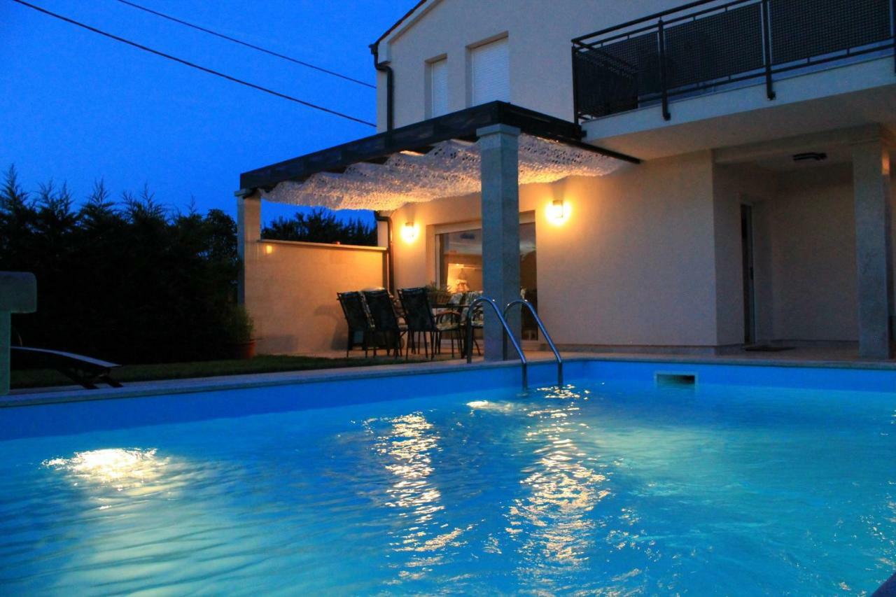 Villa Divina With Private Heated Pool بولا المظهر الخارجي الصورة